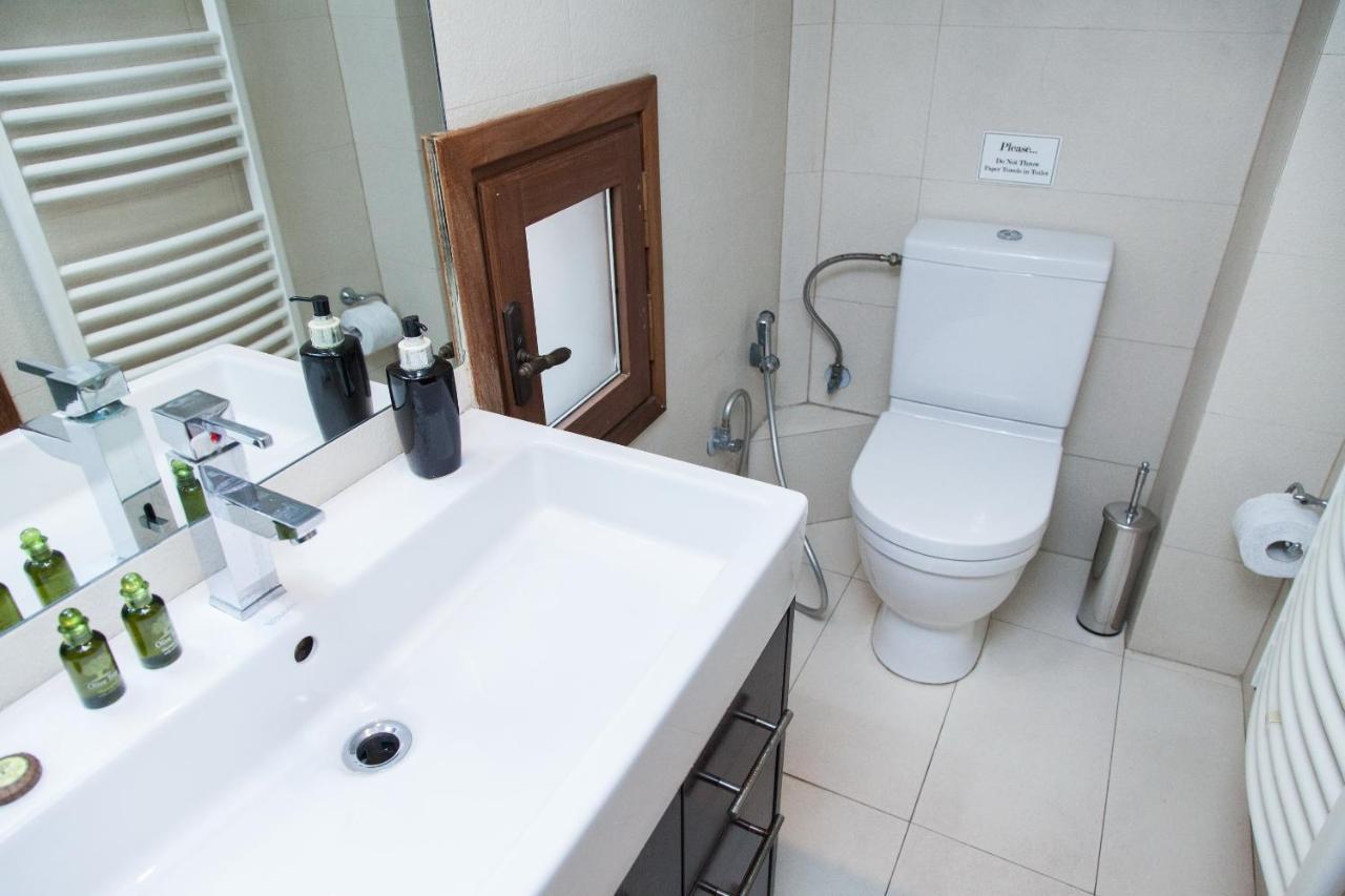 Unique Apt W/ Veranda Walking Distance To Sites Apartamento Atenas Exterior foto